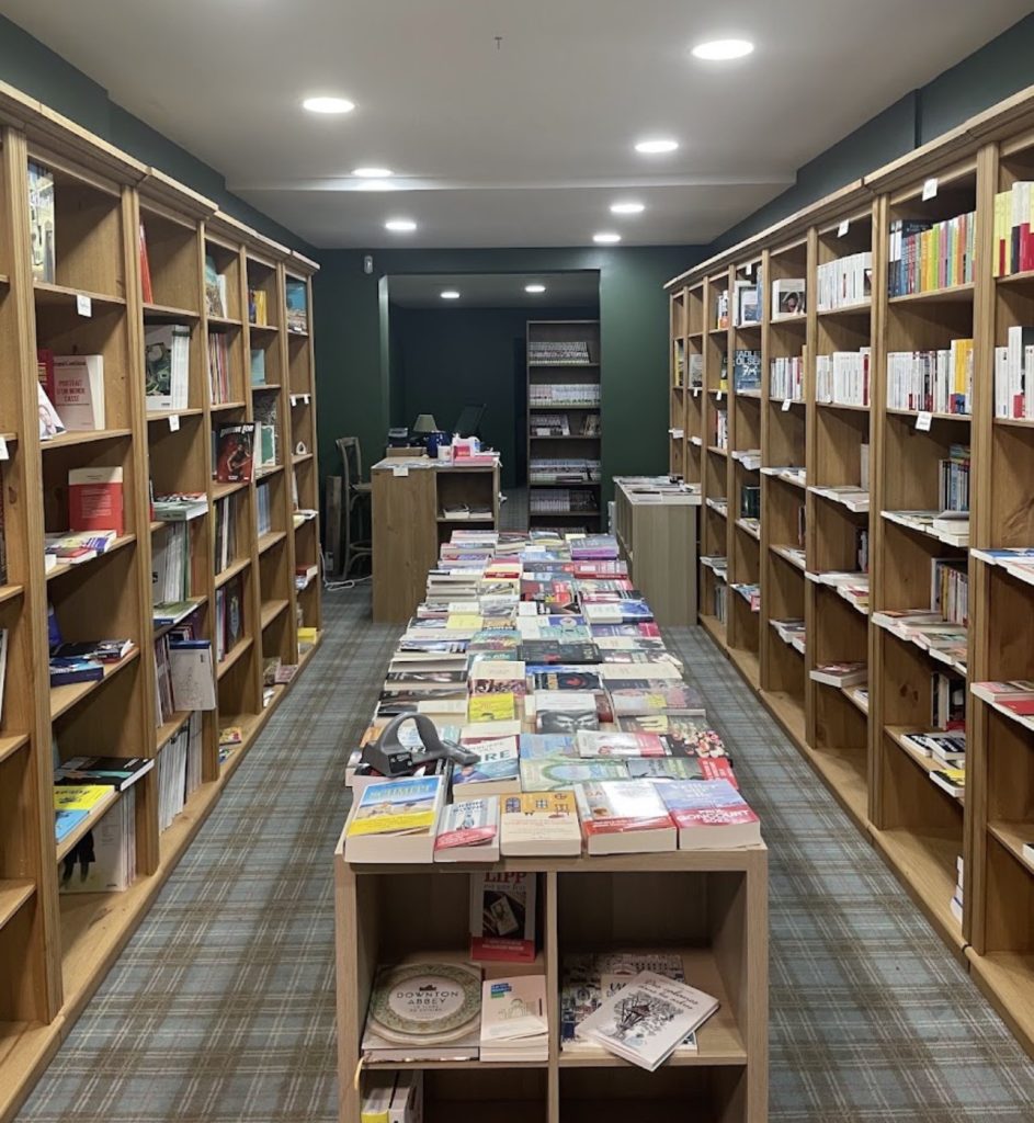 Librairie Astréa intérieur